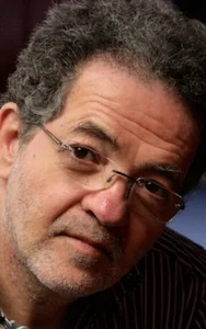 Андраш Арато