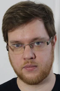 Антон Бузов