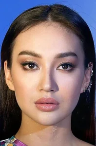 Айсанем Юсупова