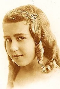 «Бэби» Кармен Де Ру