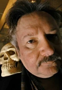 Брюс Дж. Халленбек