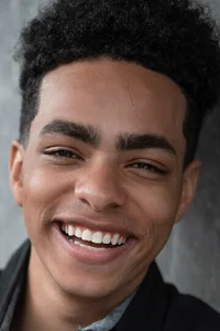 Дарриус Томас