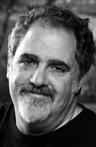 Джон Ландау