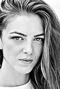 Джулия Андо