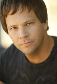 Элайджа Честер