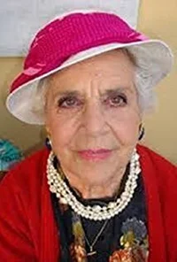 Элли Кириакиду