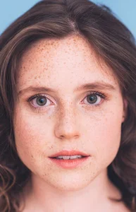 Эшли Хатчинсон