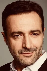 Фырат Догрулоглу