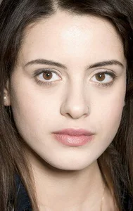 Гюнеш Сайын