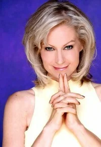 Кэти МакОли