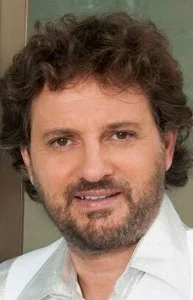 Леонардо Пьераччони