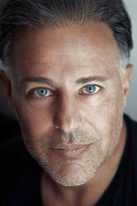 Луис Мэндилор