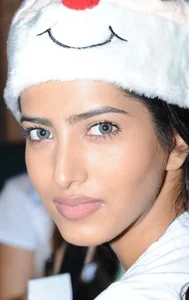 Манасви Мамгаи