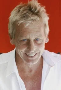 Марк Хемброу