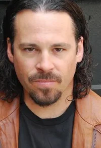 Майкл Рене Уолтон