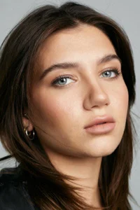 Мэдисон Льюис