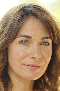 Ниа Робертс