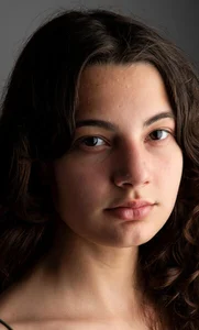 Николь Сорас