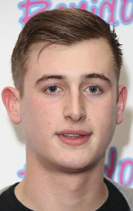 Оливер Стоукс