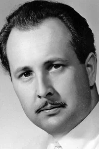 Роберт Илосфальви