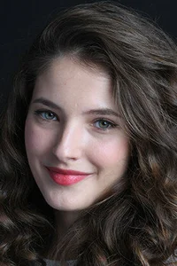 Сара Сандева