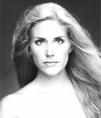 Синди Хендерсон