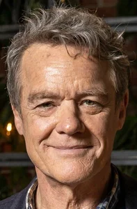 Стефан Деннис