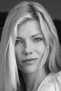 Стефани Низник