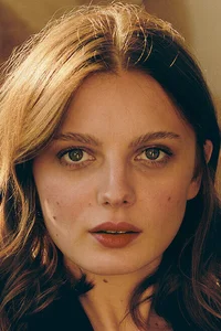 Вероника Хумай