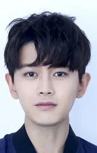 Жэнь Цзялунь